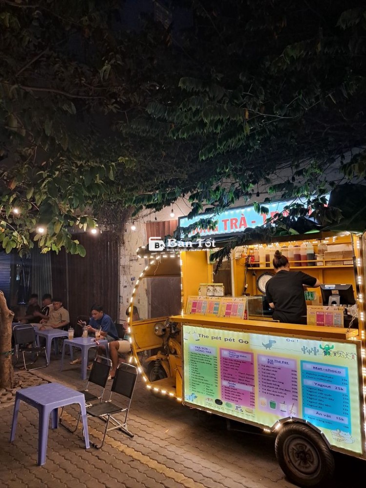 Tuyển nhân viên bán cà phê, trà chanh