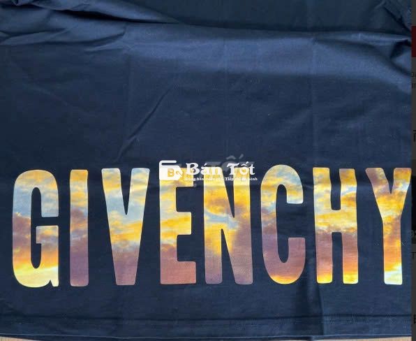 GIVENCHY /France/ Size M