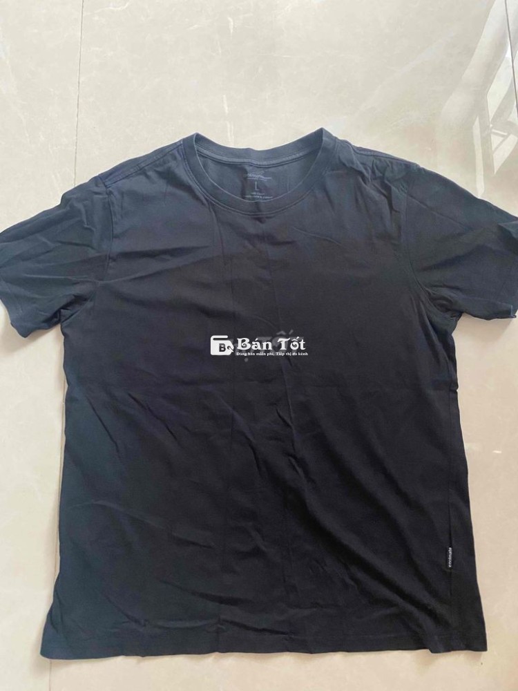 Áo thun đen basic Coolmate size M
