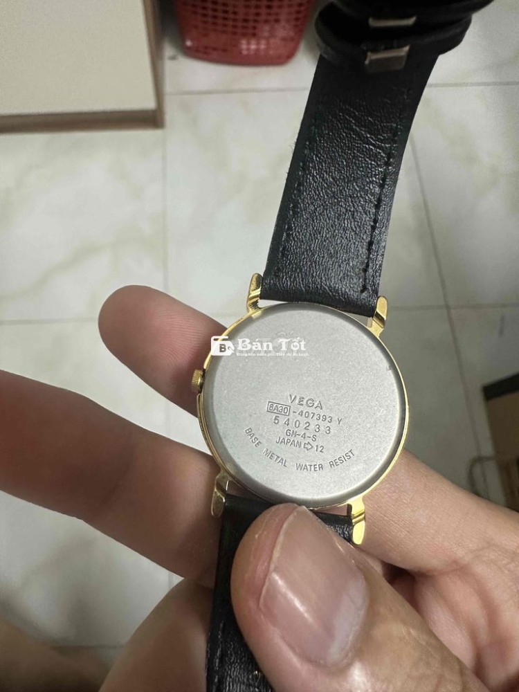 Dư cần bán đồng hồ để lâu không dùng  