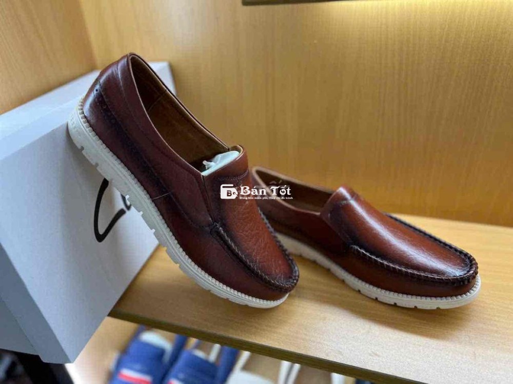 Giày Mọi Clark Nâu Đỏ
