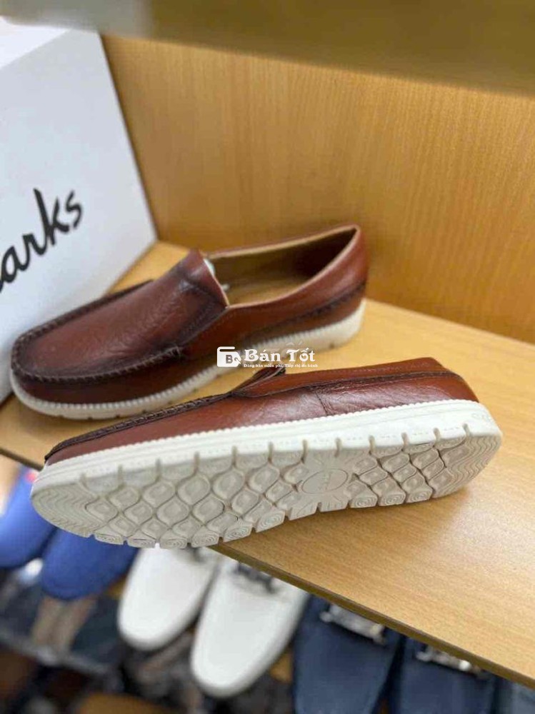 Giày Mọi Clark Nâu Đỏ