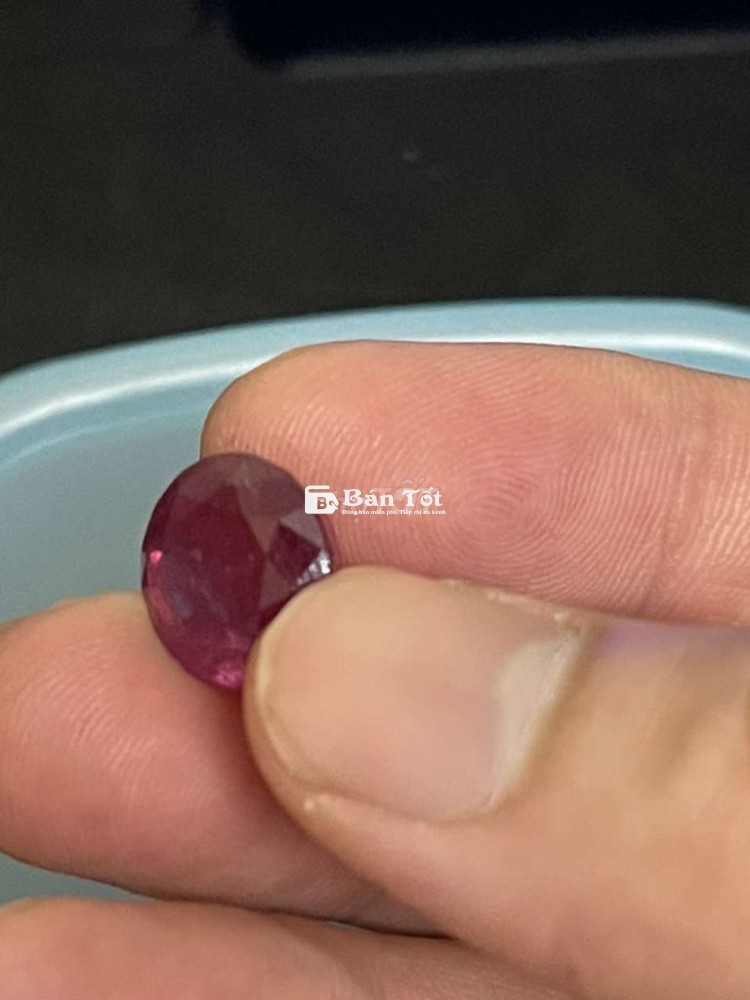 Viên ruby thái bán hoặc giao lưu