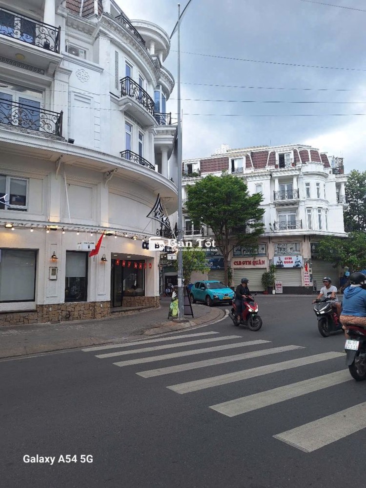 Cho Thuê Nhà Mặt Tiền Khu dân cư Cityland cao cấp:  Trần Thị Nghỉ, P7