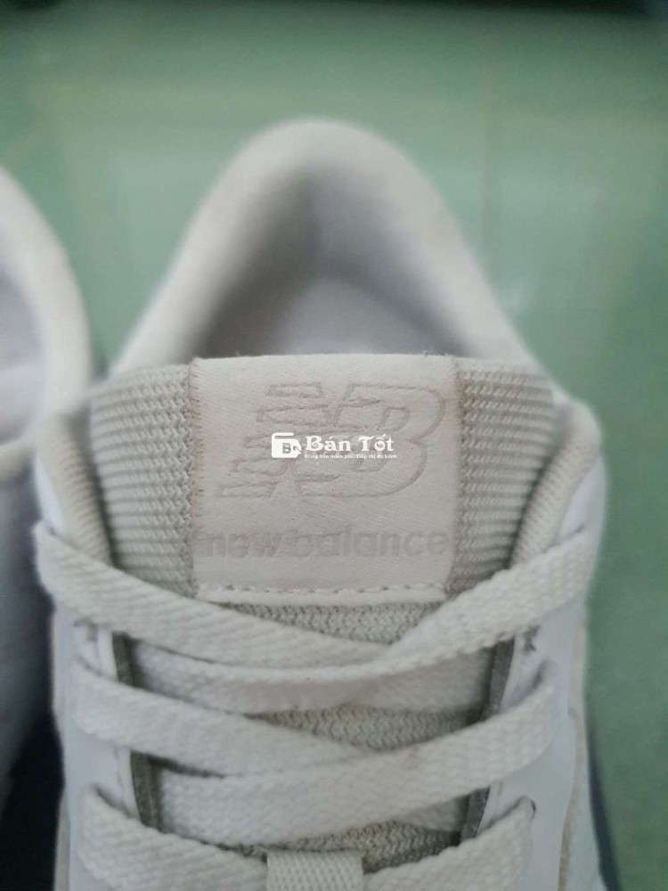 Giày New Balance Trắng Ít Dùng - Giá Tốt Cho Người Cần
