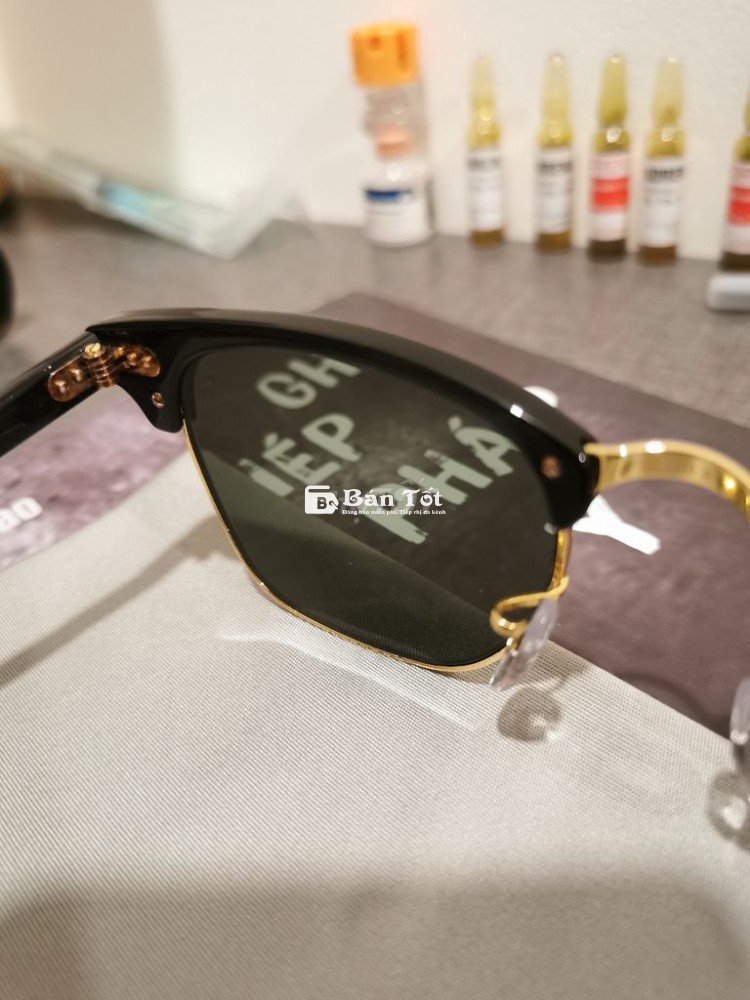 CẦN NHƯỢNG LẠI KÍNH MÁT RAYBAN 3016 CLUBMASTER