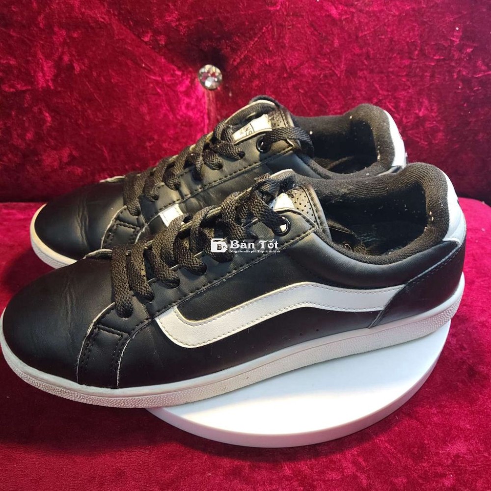 Giày vans da size 40.5