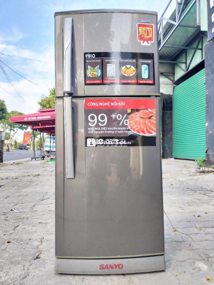 Thanh lý tủ lạnh Sanyo 185 lít mới nguyên rin