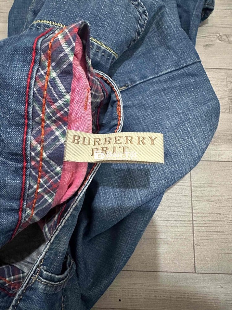Quần Sooc Burberry Size 30