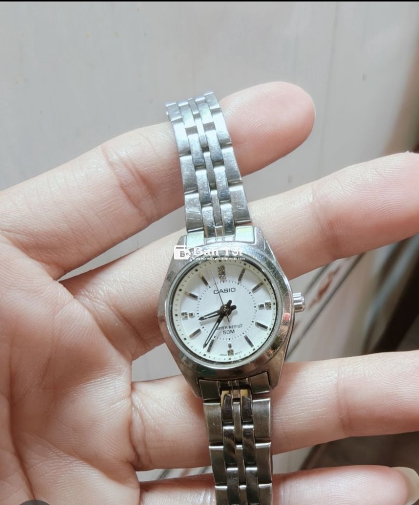 Mình bán đồng hồ size 22 có trầy xước