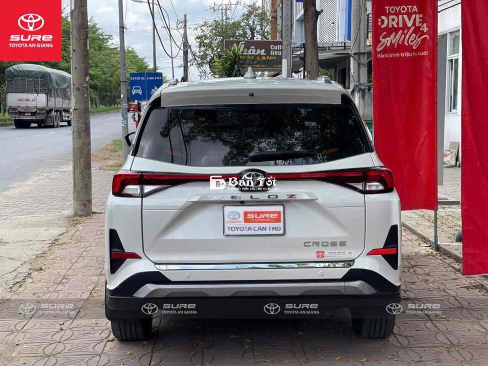 Toyota Veloz Cross 2022 CVT Top - 15.000 km