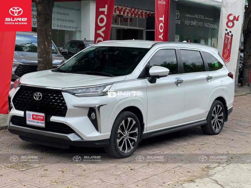 Toyota Veloz Cross 2022 CVT Top - 15.000 km