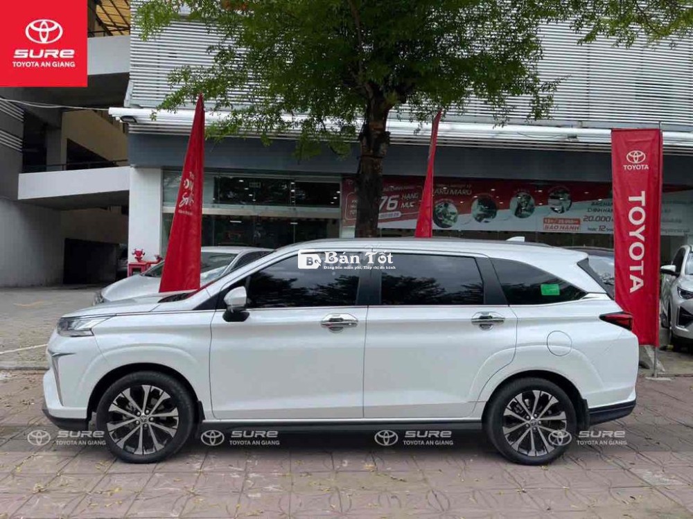Toyota Veloz Cross 2022 CVT Top - 15.000 km