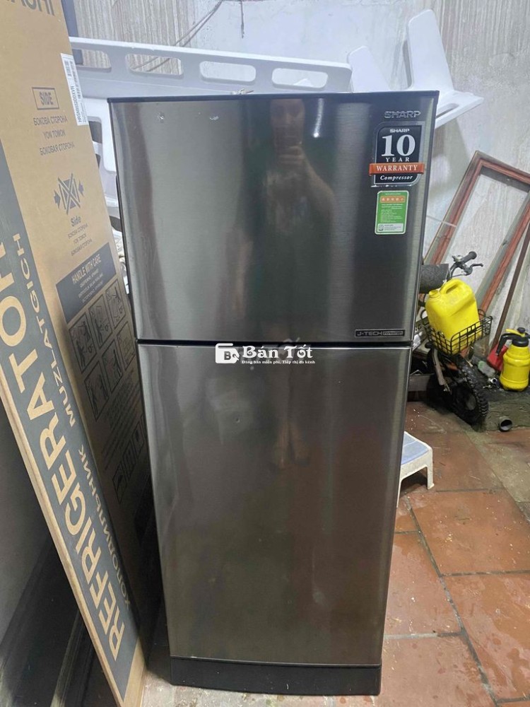 Tủ lạnh Sharp 190l Thái Lan sử dụng tốt như mới.