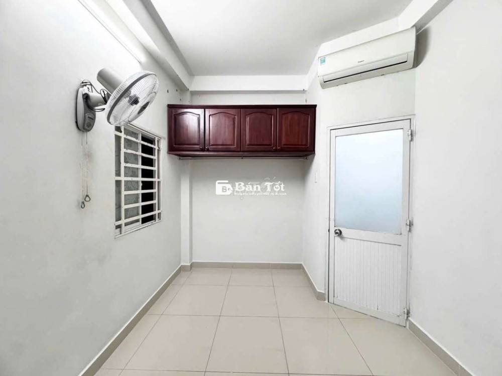 Phòng trọ 15m2 đường CMT8 , P15, Q10